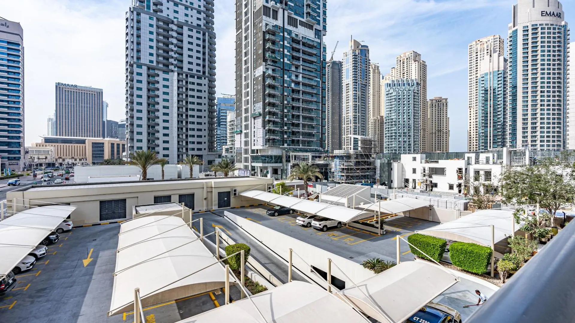 Elegant Home In The Heart Of Marina Dubai United Arab Emirates