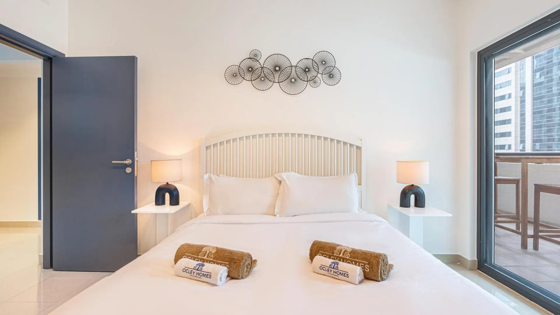 Elegant Home In The Heart Of Marina Dubai Apartment